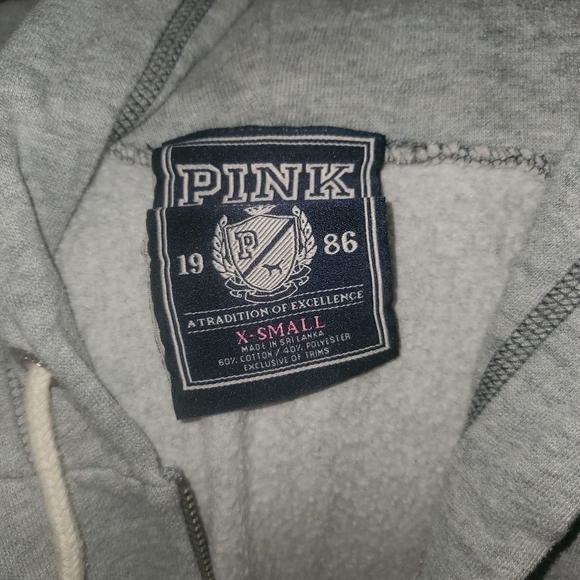 ☆ HTF vintage embroidered vs pink hoodie - Picture 8 of 15